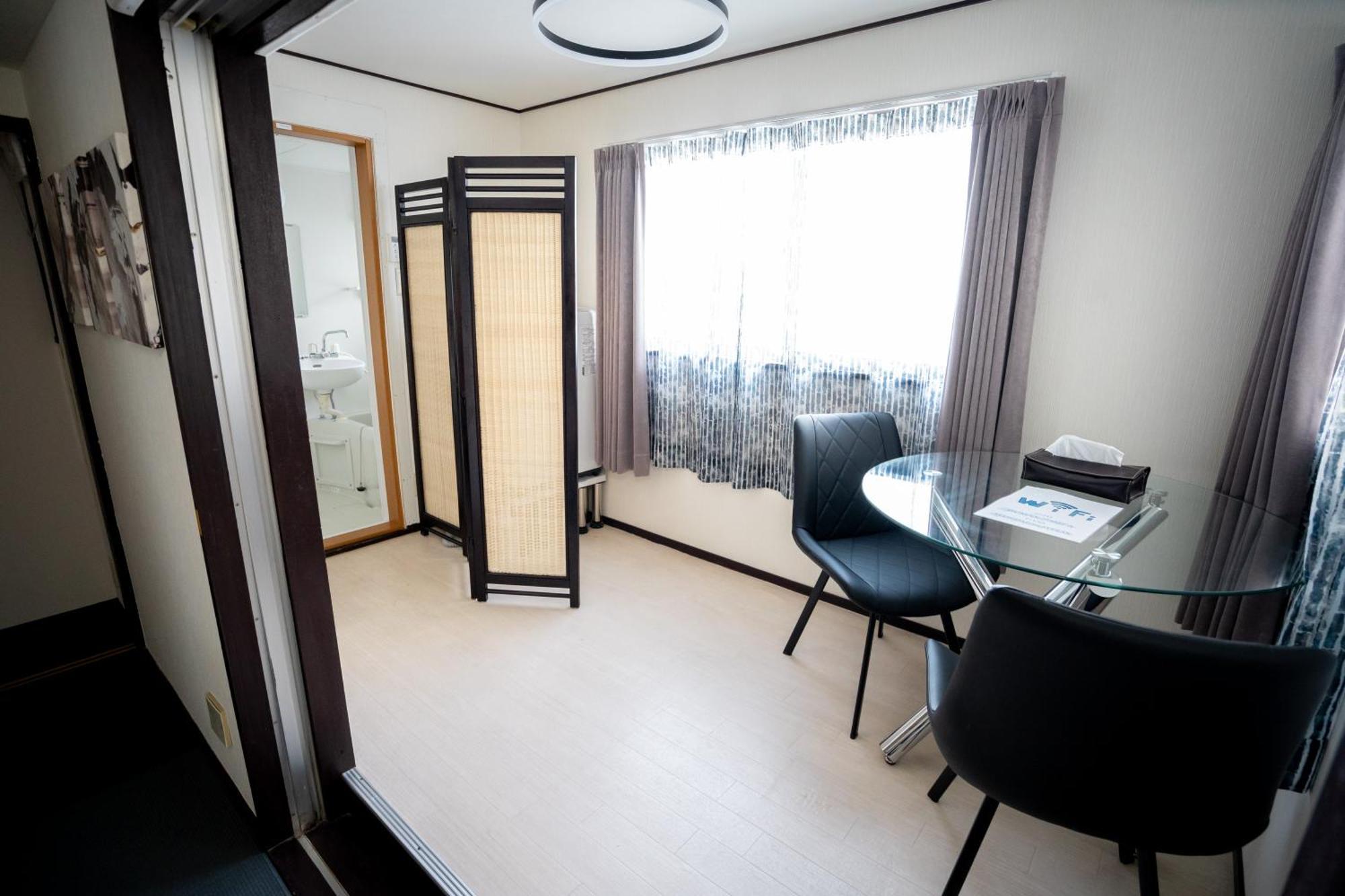Premier Suite Shinjuku Akebonobashi Front Tokio Zewnętrze zdjęcie